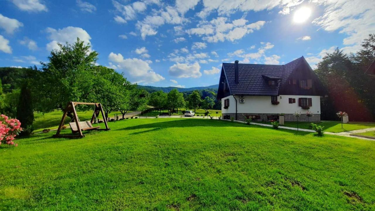 Pansion Breza Hotel Plitvicka Jezera Bagian luar foto
