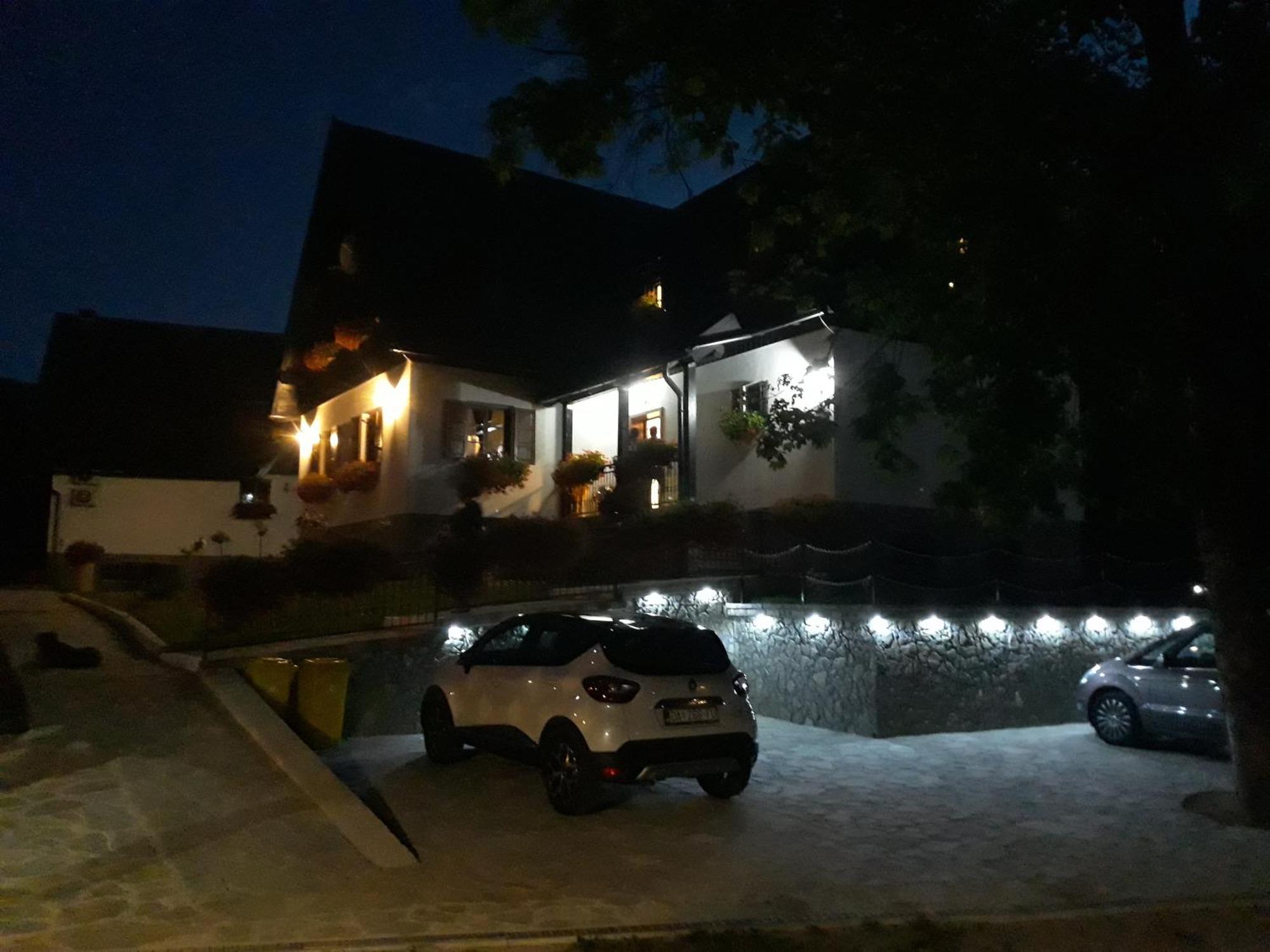Pansion Breza Hotel Plitvicka Jezera Bagian luar foto