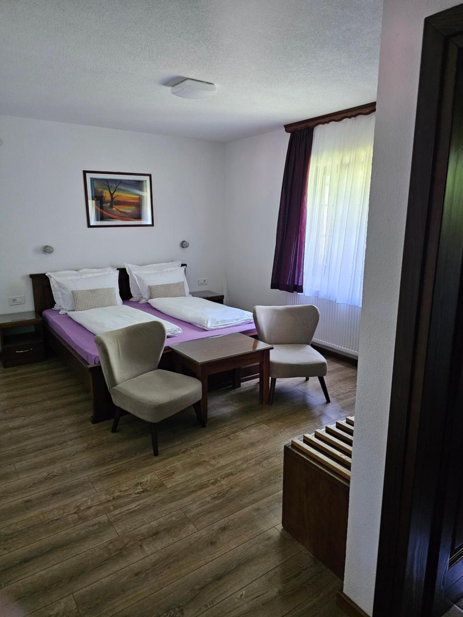 Pansion Breza Hotel Plitvicka Jezera Bagian luar foto
