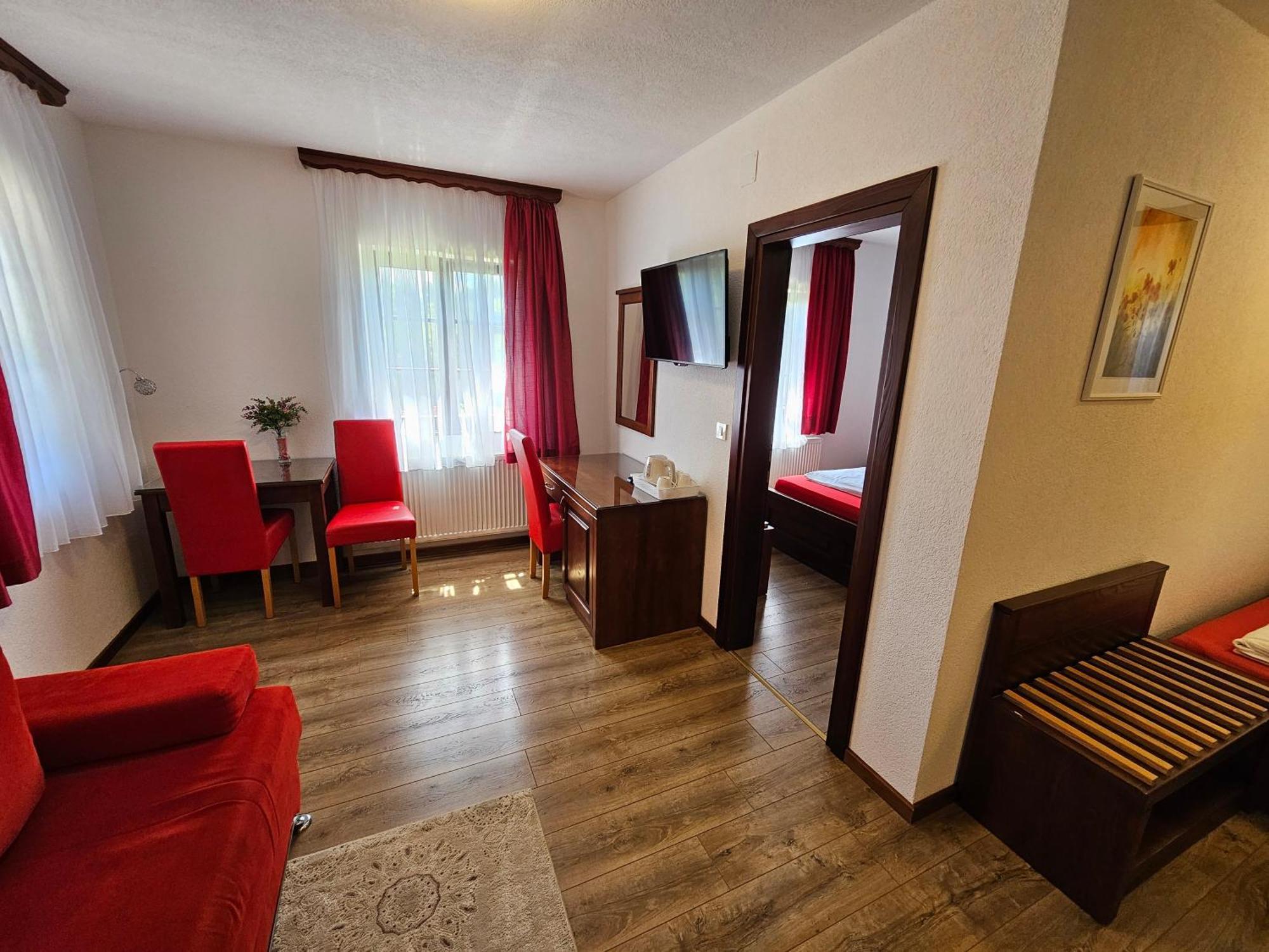 Pansion Breza Hotel Plitvicka Jezera Bagian luar foto