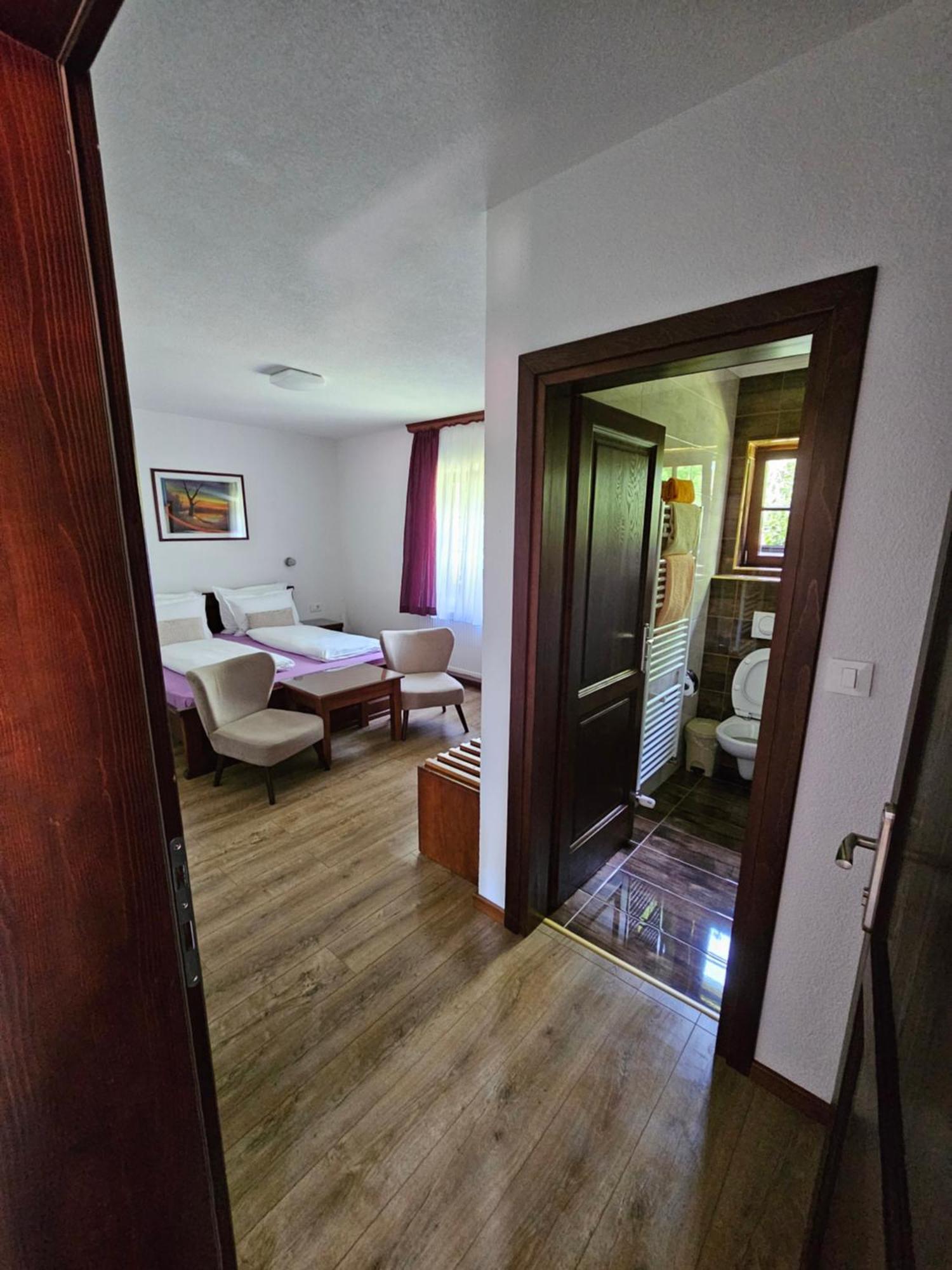 Pansion Breza Hotel Plitvicka Jezera Bagian luar foto