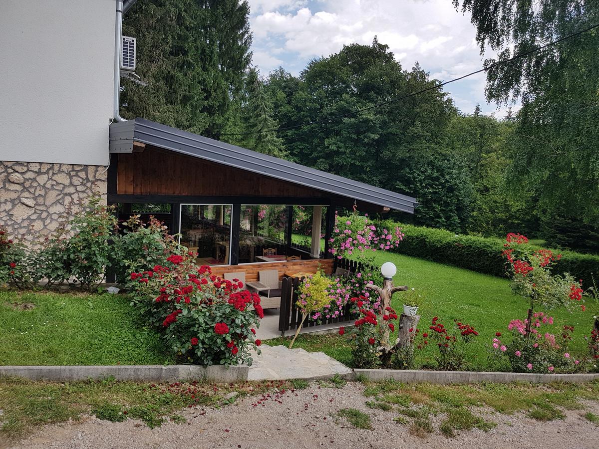 Pansion Breza Hotel Plitvicka Jezera Bagian luar foto