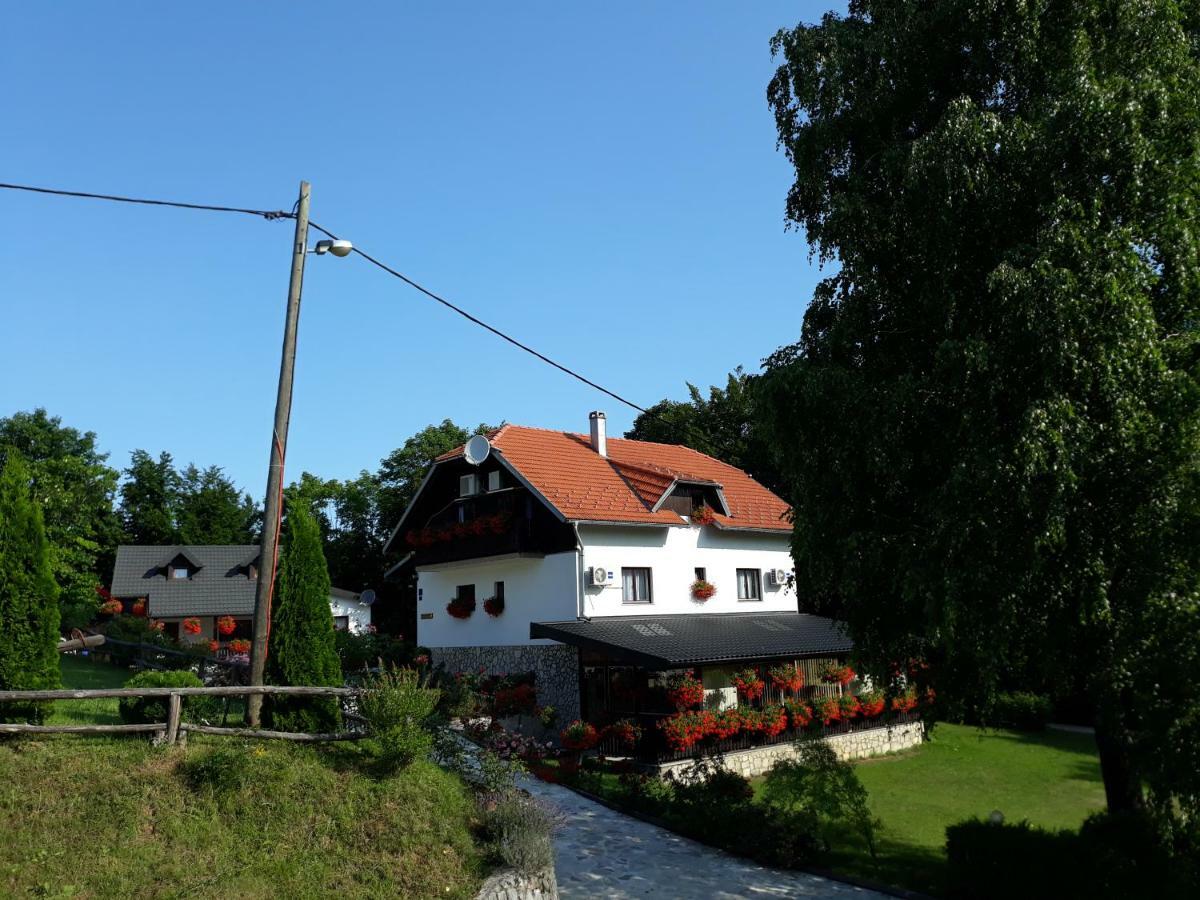 Pansion Breza Hotel Plitvicka Jezera Bagian luar foto