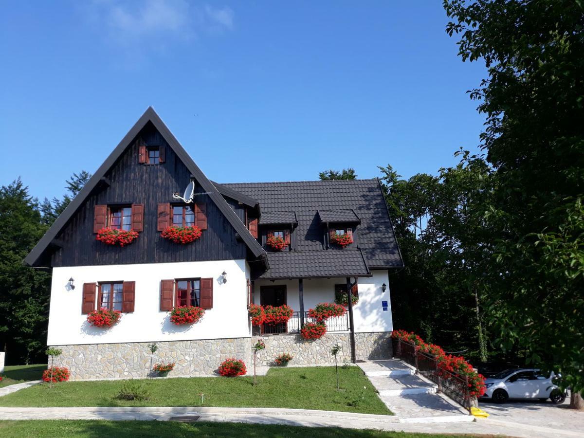 Pansion Breza Hotel Plitvicka Jezera Bagian luar foto